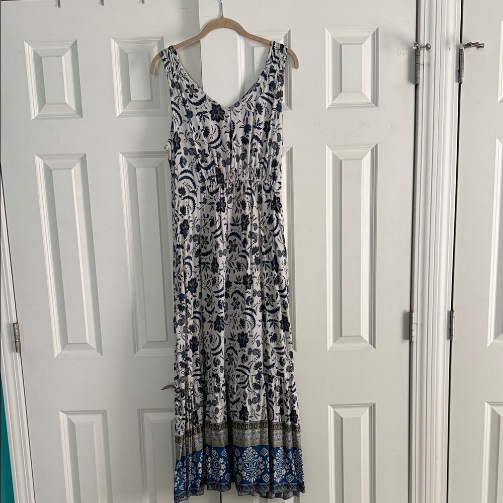 beachlunchlounge Floral Maxi Dress - Picture 1 of 4